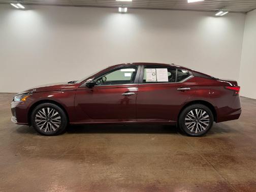 Garnet Pearl Metallic 2025 Nissan Altima 2.5 SV