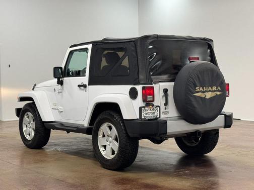 2012 Jeep Wrangler Sahara