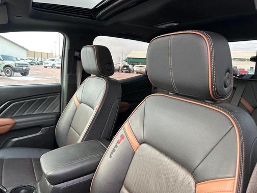 2023 GMC Canyon AT4