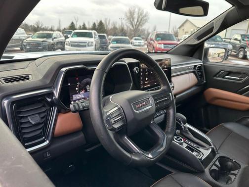 2023 GMC Canyon AT4