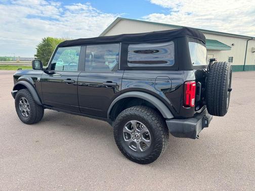 Shadow Black 2022 Ford Bronco Big Bend