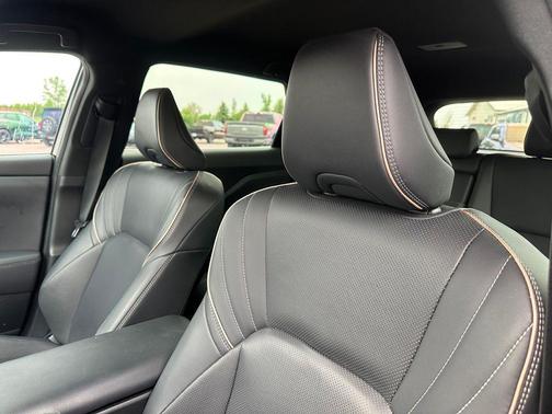 Black 2025 Toyota Crown Signia XLE