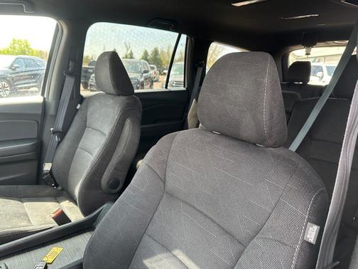 Silver Metallic 2022 Honda Pilot AWD Sport