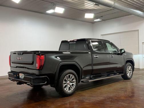 Onyx Black 2025 GMC Sierra 1500 Denali