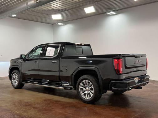 Onyx Black 2025 GMC Sierra 1500 Denali