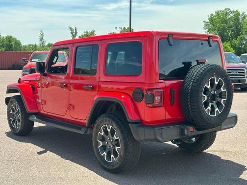 Firecracker Red Clearcoat 2024 Jeep Wrangler 4-Door Sahara