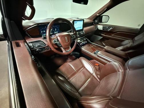 2021 Lincoln Navigator Black Label
