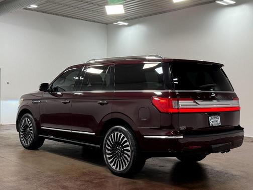 2021 Lincoln Navigator Black Label