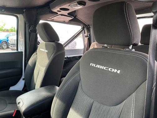 Bright White Clearcoat 2018 Jeep Wrangler JK Rubicon