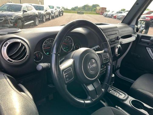 Bright White Clearcoat 2018 Jeep Wrangler JK Rubicon