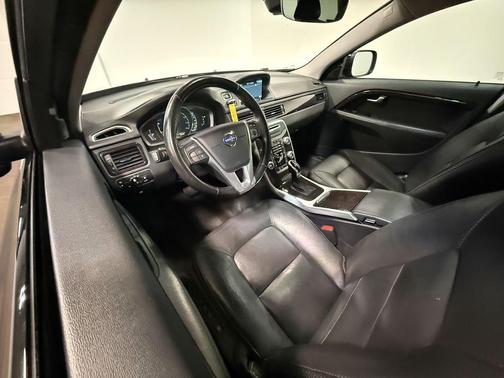 2016 Volvo XC70 T5 Premier