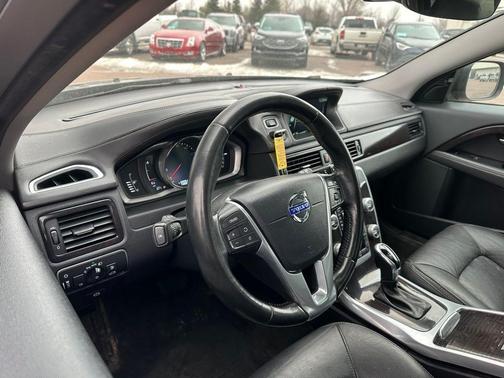 2016 Volvo XC70 T5 Premier