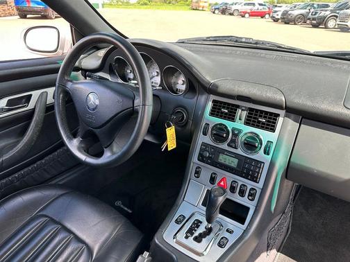 Brilliant Silver Metallic 2004 Mercedes-Benz SLK-Class SLK230 Kompressor