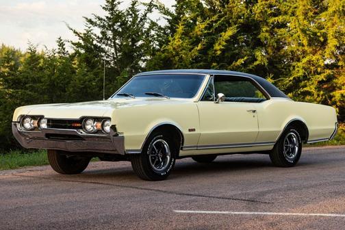 1967 Oldsmobile 442 Coupe