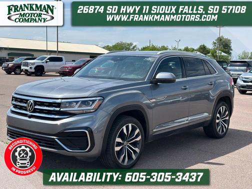 Platinum Gray Metallic 2023 Volkswagen Atlas Cross Sport 3.6L V6 SEL Premium R-Line
