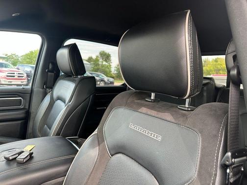 Patriot Blue Pearlcoat 2023 RAM 1500 Laramie
