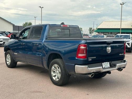 Patriot Blue Pearlcoat 2023 RAM 1500 Laramie