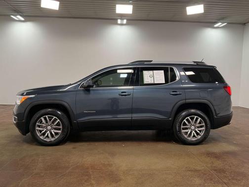 Dark Sky Metallic 2019 GMC Acadia SLE-2