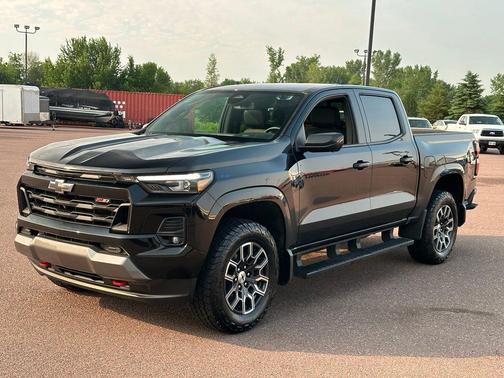 Black 2023 Chevrolet Colorado Z71