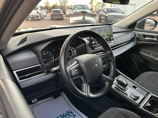 2024 Mitsubishi Outlander SE 2.5 S-AWC