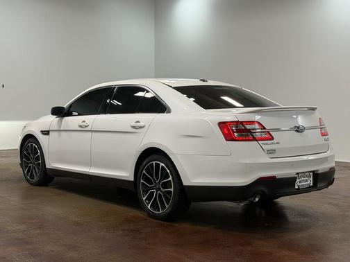 2019 Ford Taurus SHO