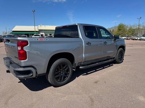 Sterling Grey Metallic 2024 Chevrolet Silverado 1500 Custom