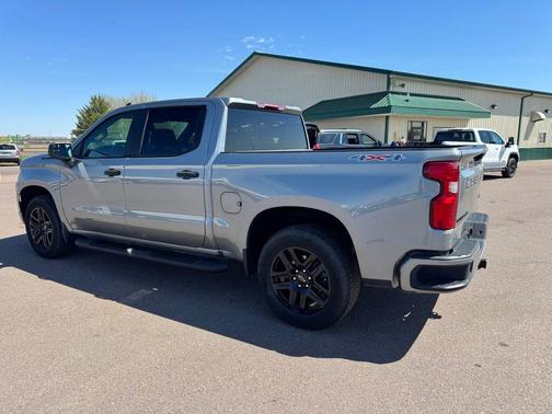 Sterling Grey Metallic 2024 Chevrolet Silverado 1500 Custom