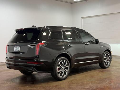 2022 Cadillac XT6 Sport AWD