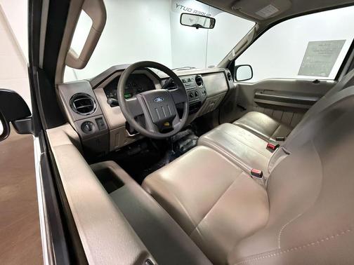 Oxford White Clearcoat 2008 Ford F-250 XL