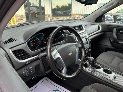 Siren Red Tintcoat 2016 Chevrolet Traverse 1LT