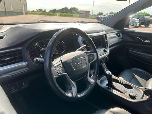 Crimson Red Tintcoat 2018 GMC Acadia SLT-1
