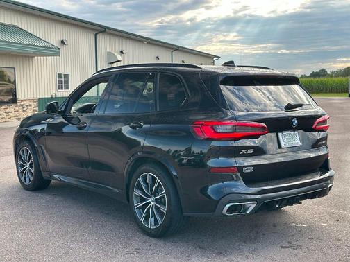 Black Sapphire Metallic 2019 BMW X5 xDrive50i