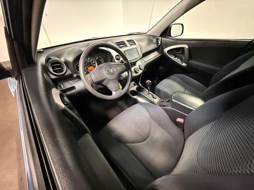 2008 Toyota RAV4 Sport