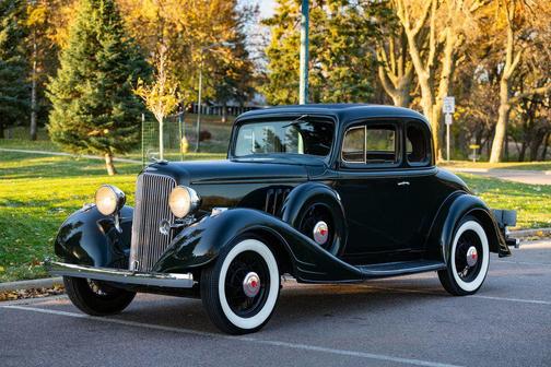 1933 Pontiac Model 601 5 Window