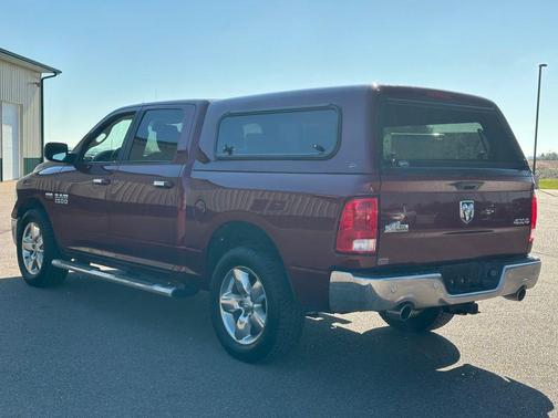 Delmonico Red Pearlcoat 2018 RAM 1500 Big Horn