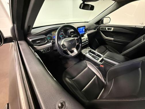 Carbonized Gray Metallic 2023 Ford Explorer XLT