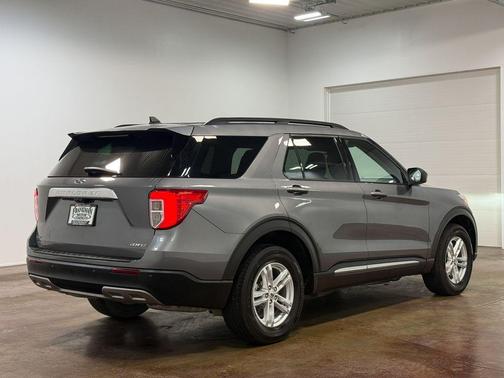 Carbonized Gray Metallic 2023 Ford Explorer XLT