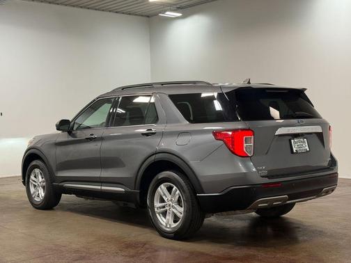 Carbonized Gray Metallic 2023 Ford Explorer XLT