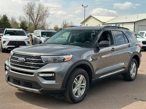 Carbonized Gray Metallic 2023 Ford Explorer XLT