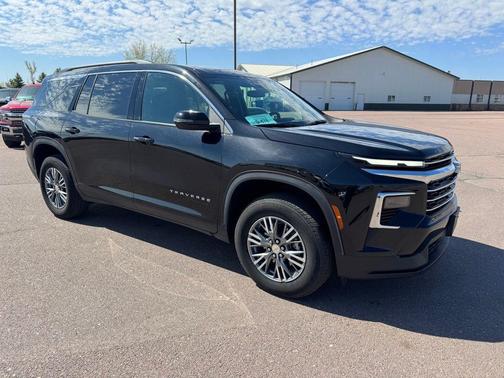 Mosaic Black Metallic 2026 Chevrolet Traverse LT