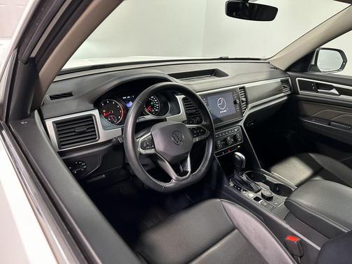 2021 Volkswagen Atlas 3.6L SE w/Technology