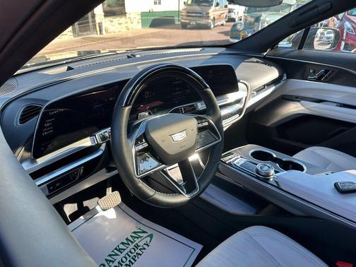 Stellar Black Metallic 2024 Cadillac LYRIQ Luxury