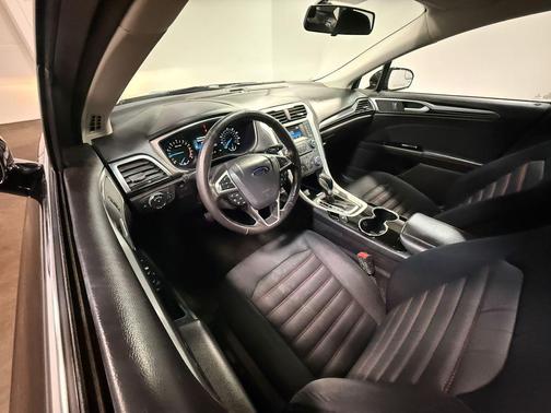 Shadow Black 2016 Ford Fusion SE