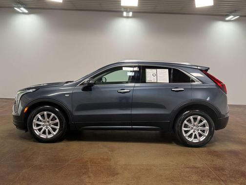 Shadow Metallic 2019 Cadillac XT4 Luxury