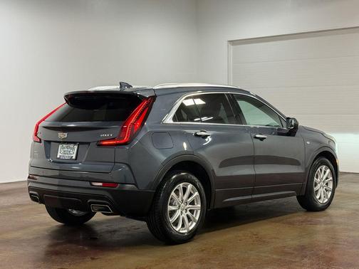 Shadow Metallic 2019 Cadillac XT4 Luxury