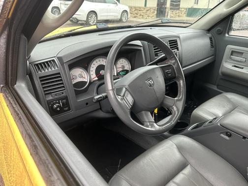 2006 Dodge Dakota Laramie Quad Cab