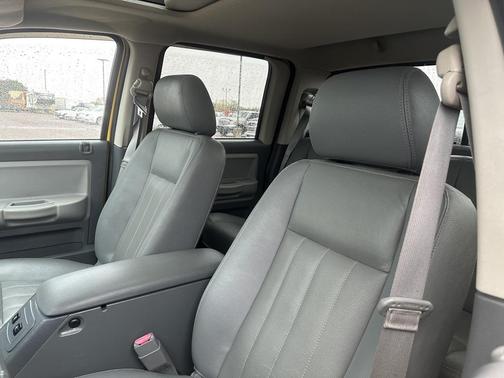 2006 Dodge Dakota Laramie Quad Cab