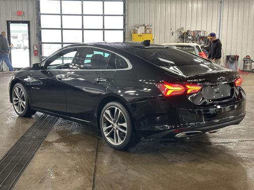 2022 Chevrolet Malibu Premier