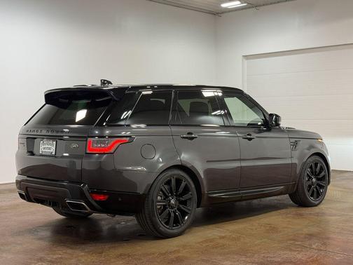 2021 Land Rover Range Rover Sport HSE Silver Edition