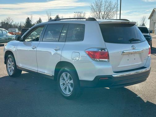 2013 Toyota Highlander SE